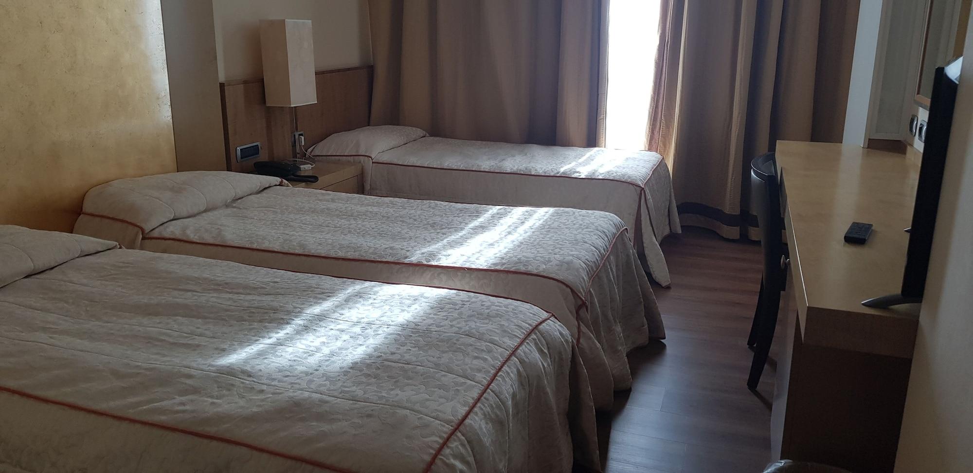 Hotel Tiffany Milano Trezzano sul Naviglio Buitenkant foto