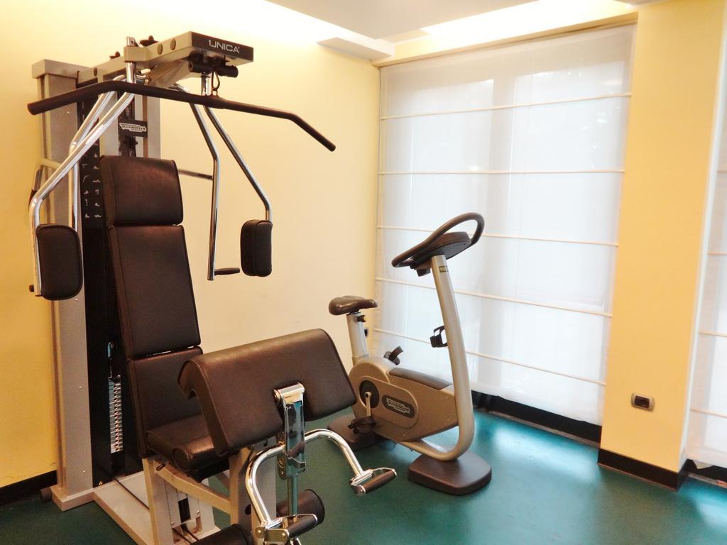 Hotel Tiffany Milano Trezzano sul Naviglio Buitenkant foto