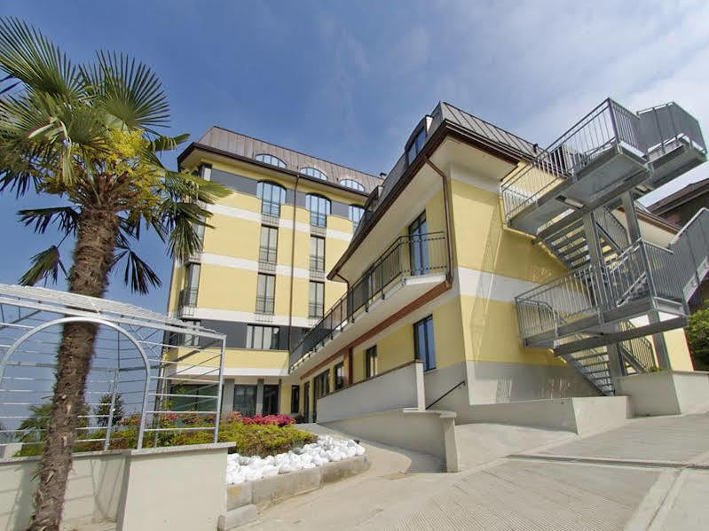 Hotel Tiffany Milano Trezzano sul Naviglio Buitenkant foto